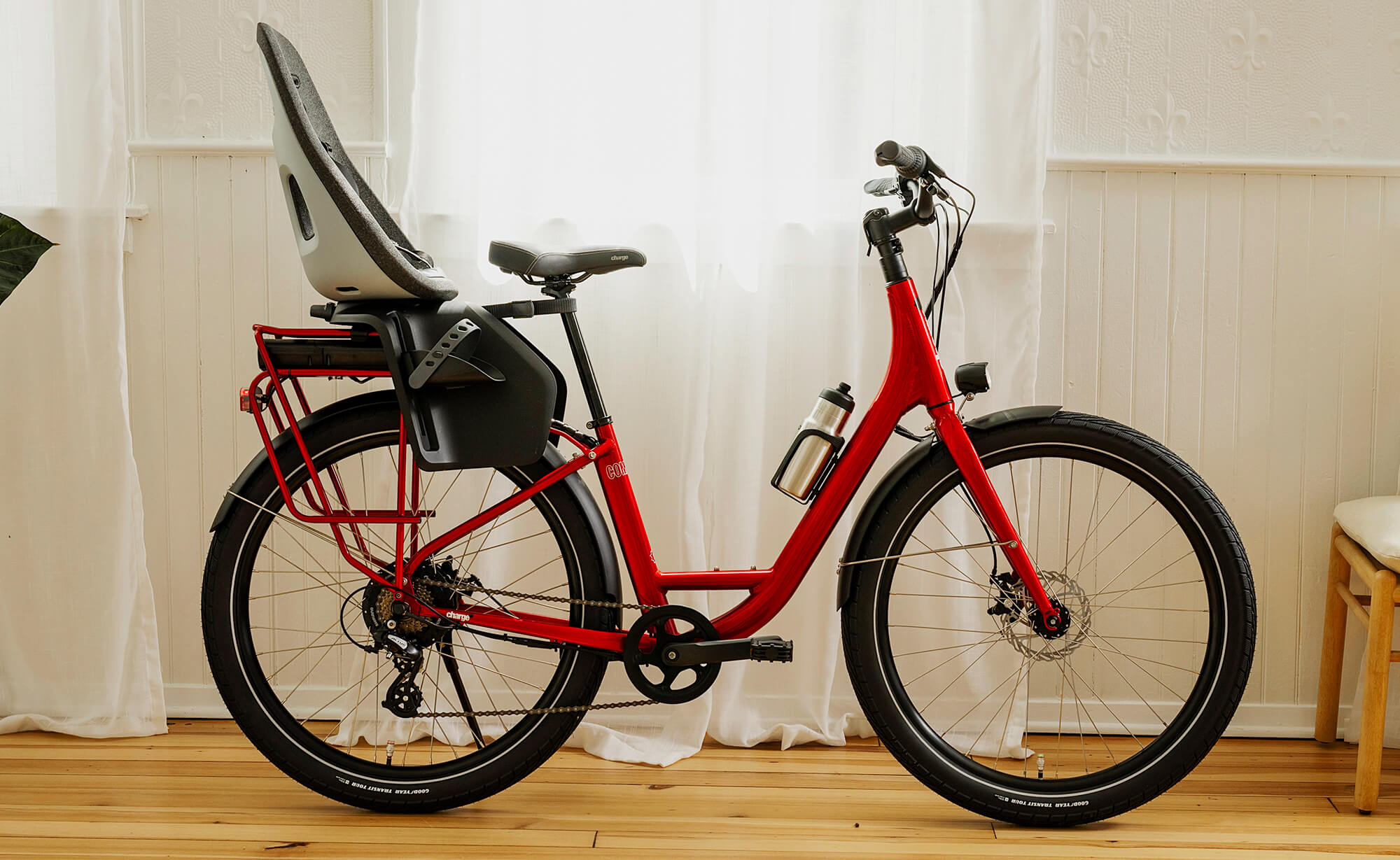 The Charge Comfort 2 e-bike is a smooth ride that fits in tight